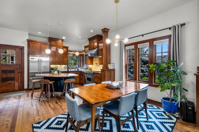 2216 NW 6th Street, Bend, OR 97703