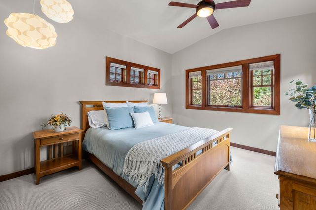 2216 NW 6th Street, Bend, OR 97703