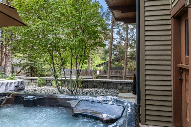 2216 NW 6th Street, Bend, OR 97703