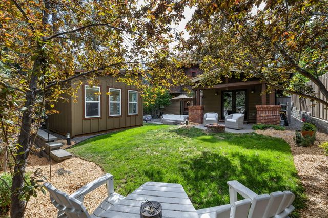 2216 NW 6th Street, Bend, OR 97703