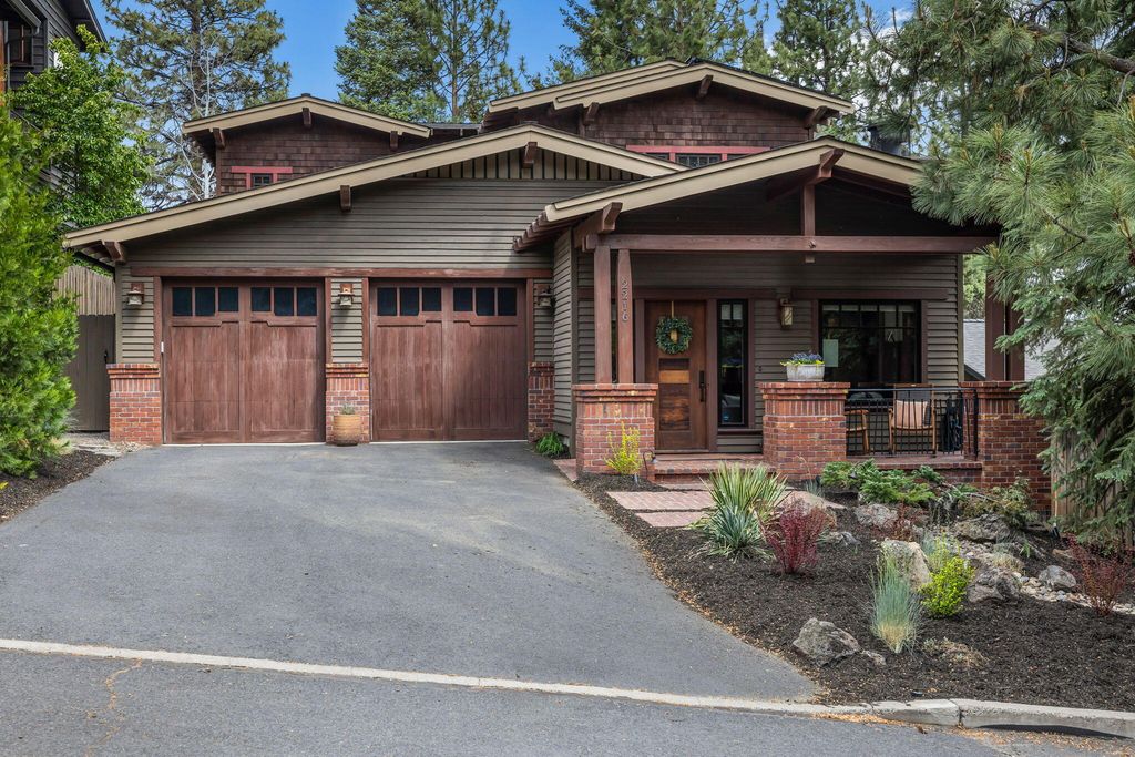 2216 NW 6th Street, Bend, OR 97703