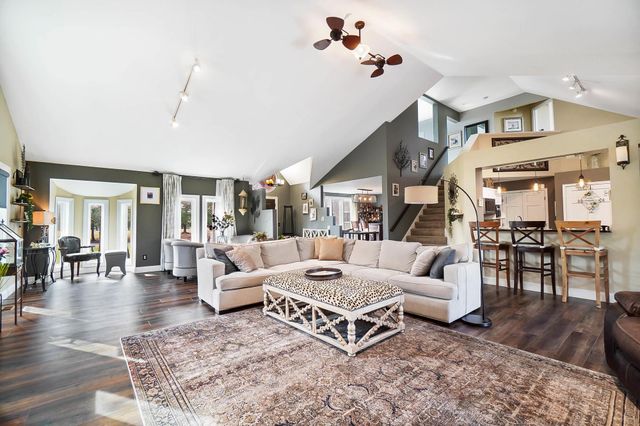 8100 Mitchell Dewitt Road, Plain City, OH 43064