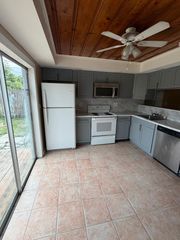 5601 Pierce Street, Hollywood, FL 33021