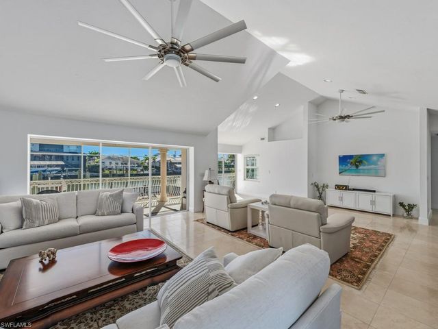 396 Conners AVE, Naples, FL 34108