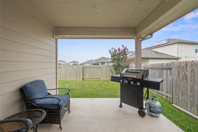 407 Water Way Ave, Hutto, TX 78634