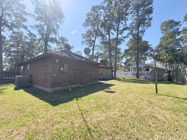 9715 Bayou Woods Drive, Baytown, TX 77521