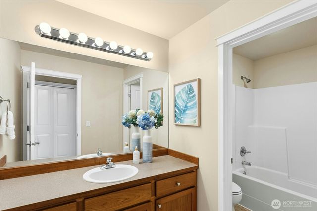 3127 NE Magnolia Street, Issaquah, WA 98029
