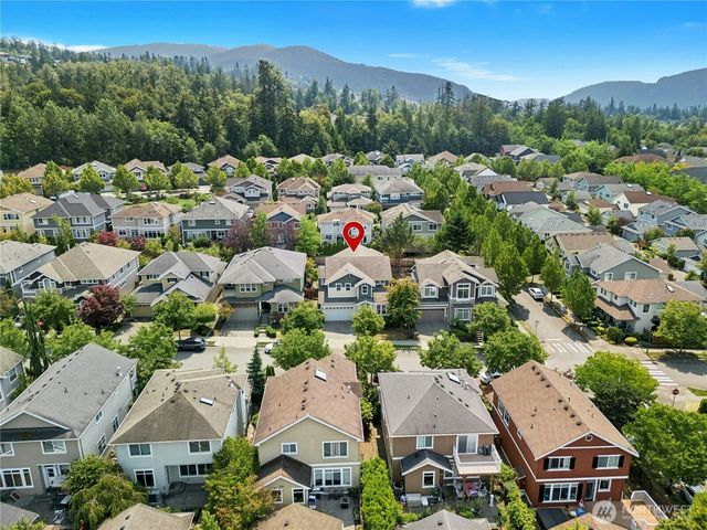 3127 NE Magnolia Street, Issaquah, WA 98029