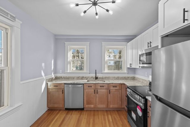 202 Jenckes St, Woonsocket, RI 02895