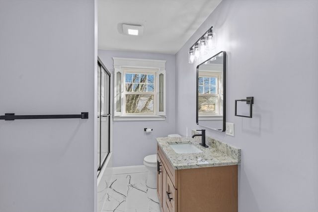 202 Jenckes St, Woonsocket, RI 02895