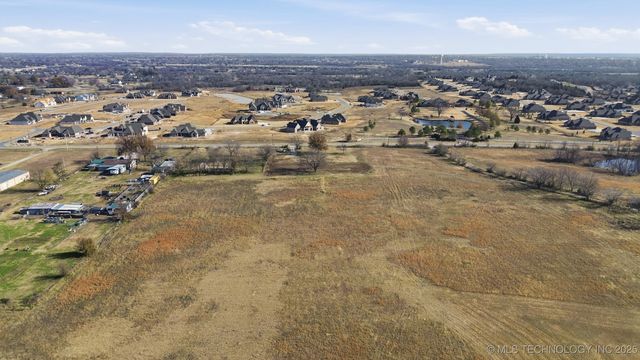 10828 N Memorial Drive, Owasso, OK 74055