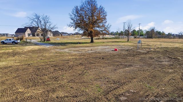 10828 N Memorial Drive, Owasso, OK 74055