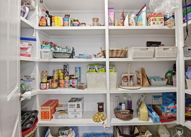 2218 Brisa Lane, Baytown, TX 77523