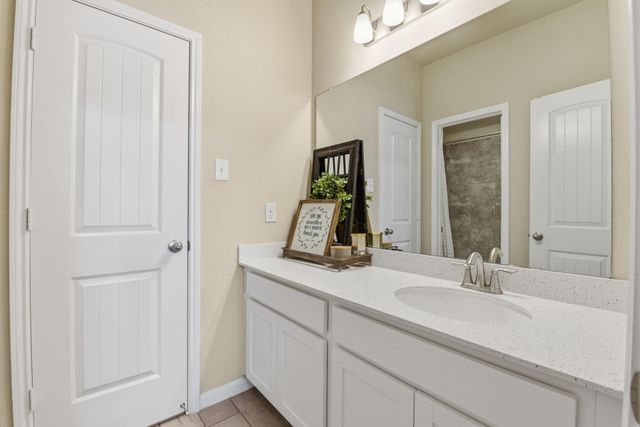 2218 Brisa Lane, Baytown, TX 77523