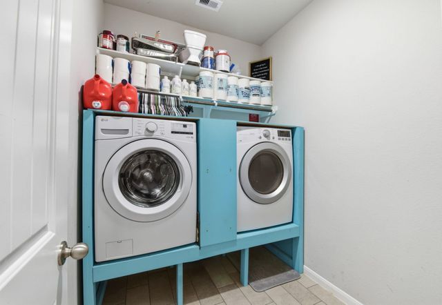 2218 Brisa Lane, Baytown, TX 77523