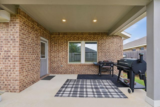 2218 Brisa Lane, Baytown, TX 77523