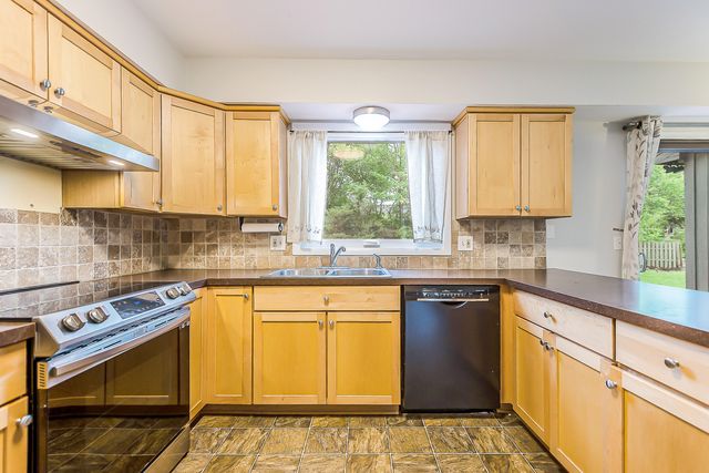 3940 Kipling Drive, Ann Arbor, MI 48105