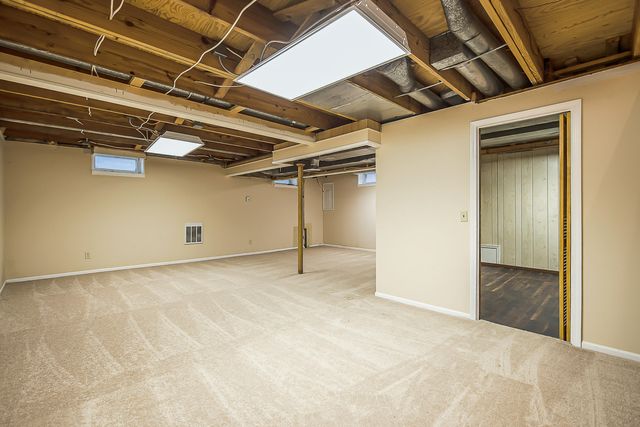 3940 Kipling Drive, Ann Arbor, MI 48105