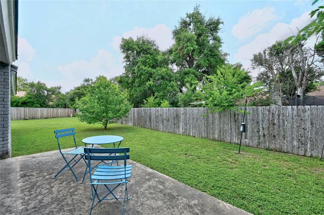 607 Old Stone RD, Austin, TX 78745