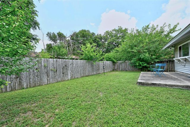 607 Old Stone RD, Austin, TX 78745