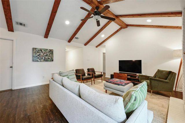 607 Old Stone RD, Austin, TX 78745
