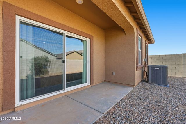 35226 W SAN ILDEFANSO Avenue, Maricopa, AZ 85138