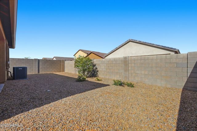 35226 W SAN ILDEFANSO Avenue, Maricopa, AZ 85138