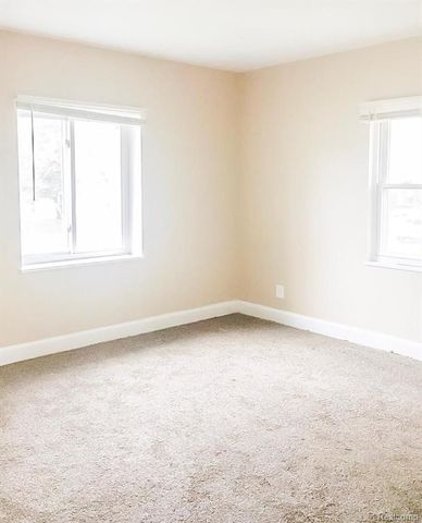 18099 Blackmoor Street, Detroit, MI 48234