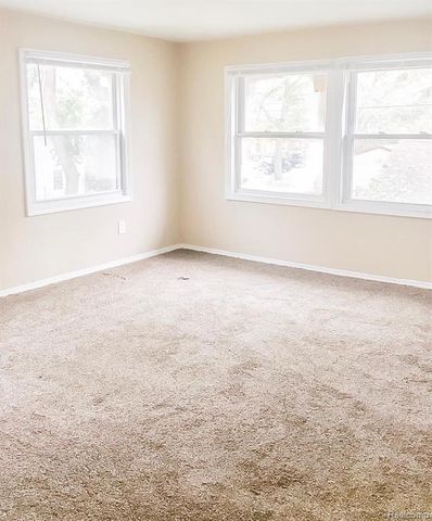 18099 Blackmoor Street, Detroit, MI 48234