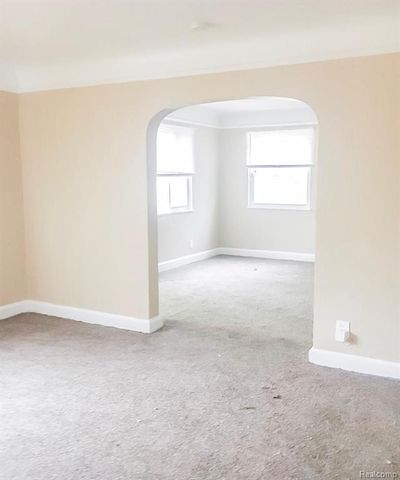 18099 Blackmoor Street, Detroit, MI 48234