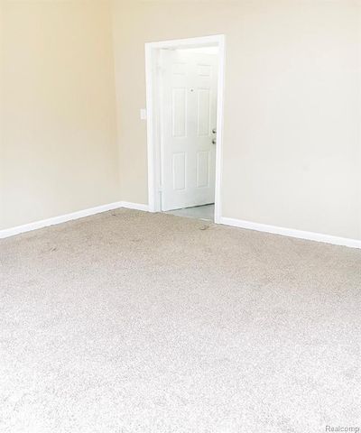 18099 Blackmoor Street, Detroit, MI 48234