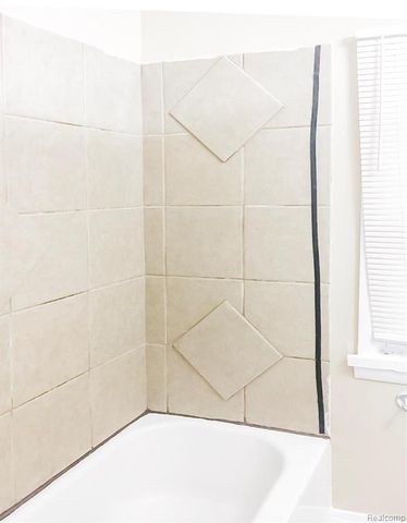 18099 Blackmoor Street, Detroit, MI 48234