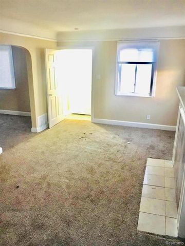 18099 Blackmoor Street, Detroit, MI 48234