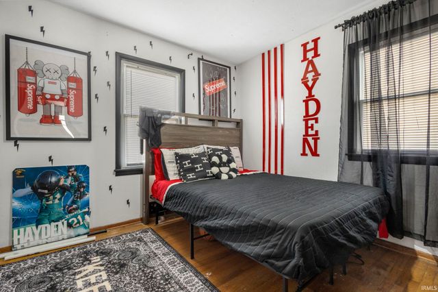 1250 Sussex Drive, South Bend, IN 46628