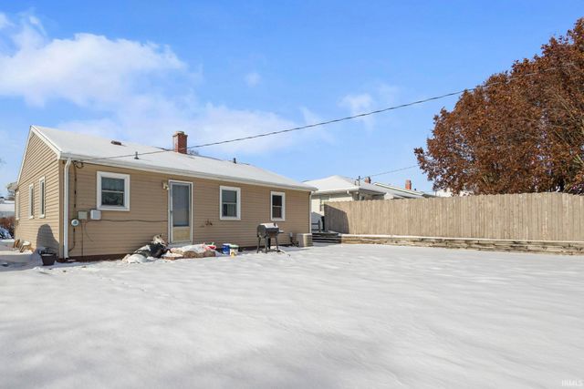 1250 Sussex Drive, South Bend, IN 46628