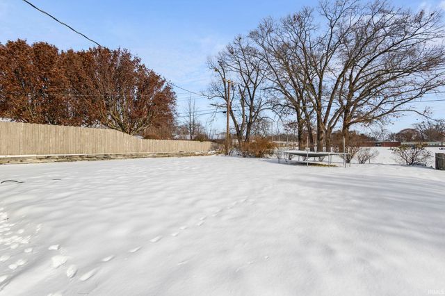 1250 Sussex Drive, South Bend, IN 46628