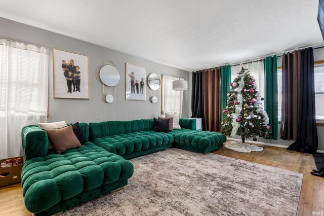 1250 Sussex Drive, South Bend, IN 46628