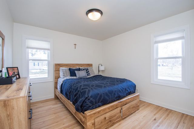 904 18th Street S, Fargo, ND 58103