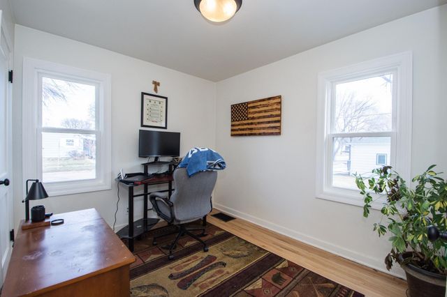 904 18th Street S, Fargo, ND 58103