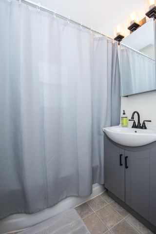 904 18th Street S, Fargo, ND 58103