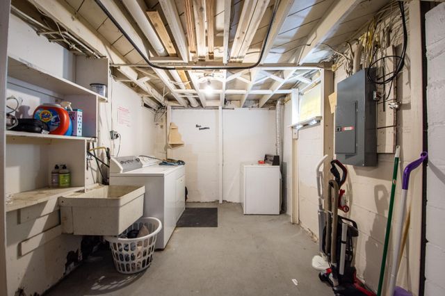 904 18th Street S, Fargo, ND 58103