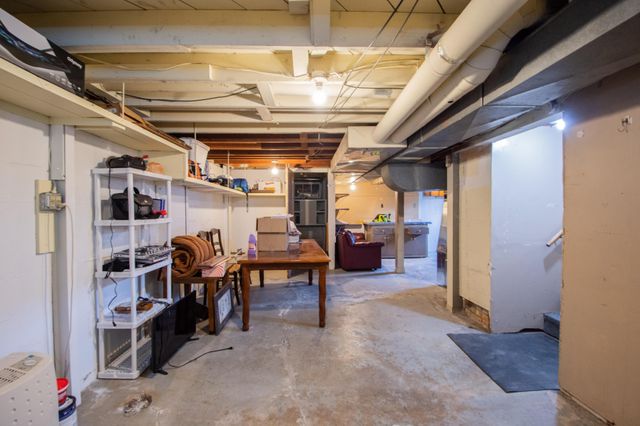 904 18th Street S, Fargo, ND 58103