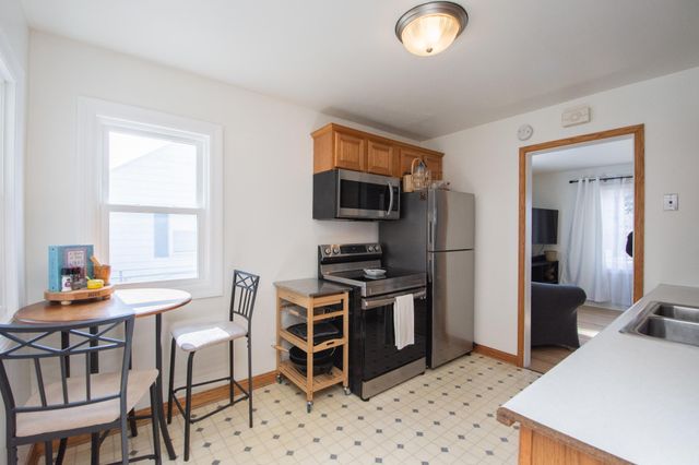 904 18th Street S, Fargo, ND 58103