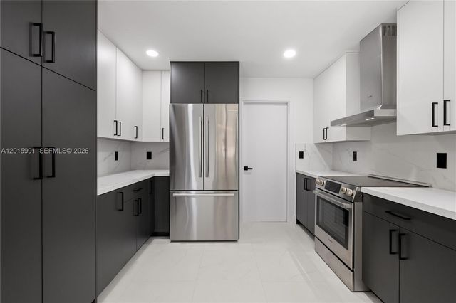 1543 SW 1st Ave, Boca Raton, FL 33432