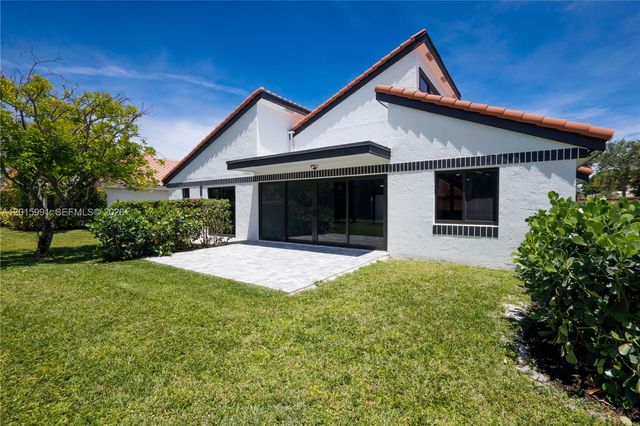 1543 SW 1st Ave, Boca Raton, FL 33432