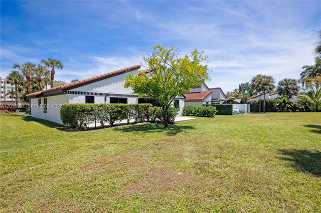 1543 SW 1st Ave, Boca Raton, FL 33432