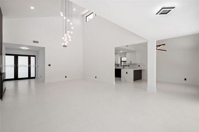 1543 SW 1st Ave, Boca Raton, FL 33432