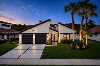 1543 SW 1st Ave, Boca Raton, FL 33432