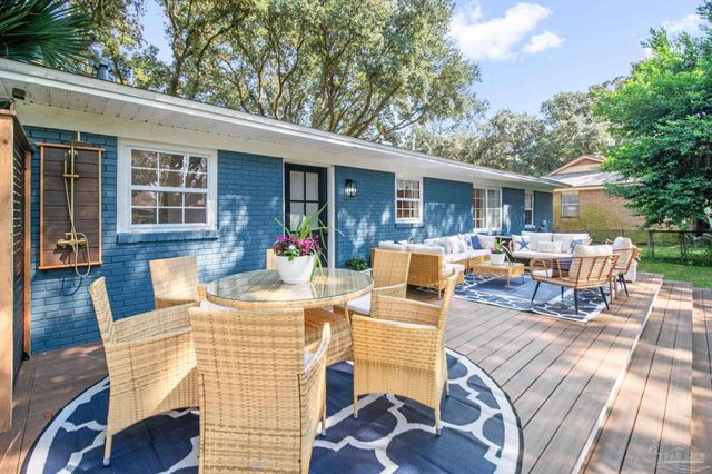 444 York St, Gulf Breeze, FL 32561