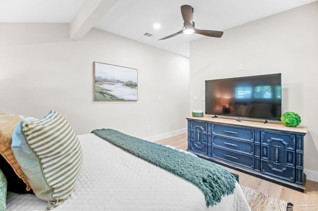 444 York St, Gulf Breeze, FL 32561